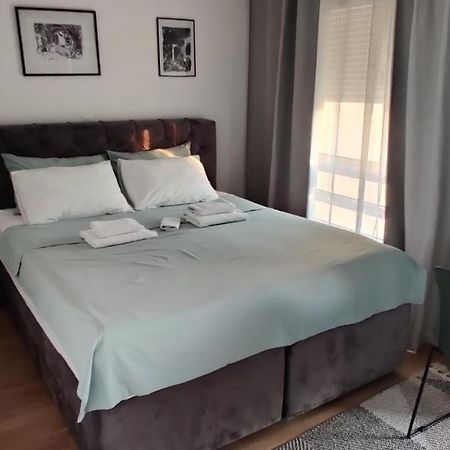 Vesta Apartment Tuzla - Across Bcc Shopping Mall Екстер'єр фото