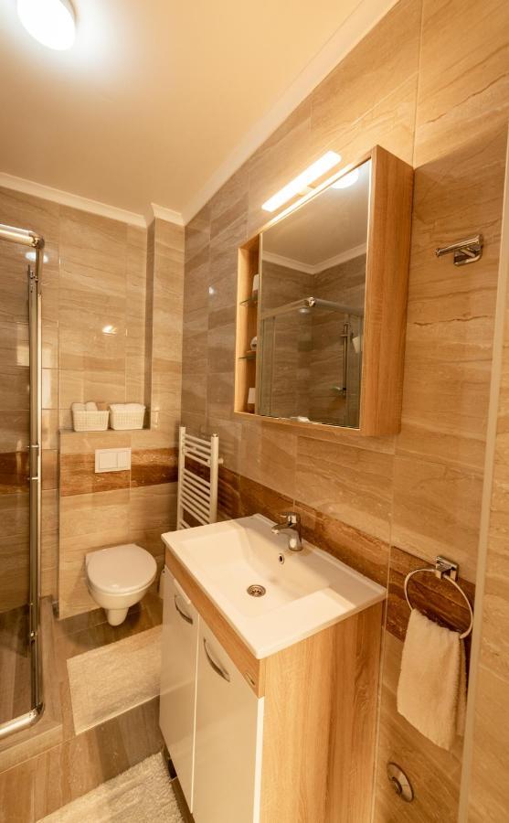 Vesta Apartment Tuzla - Across Bcc Shopping Mall Екстер'єр фото
